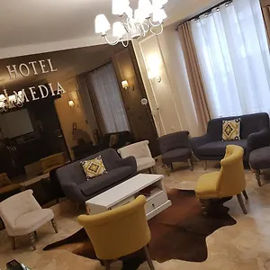 3* Otel Media